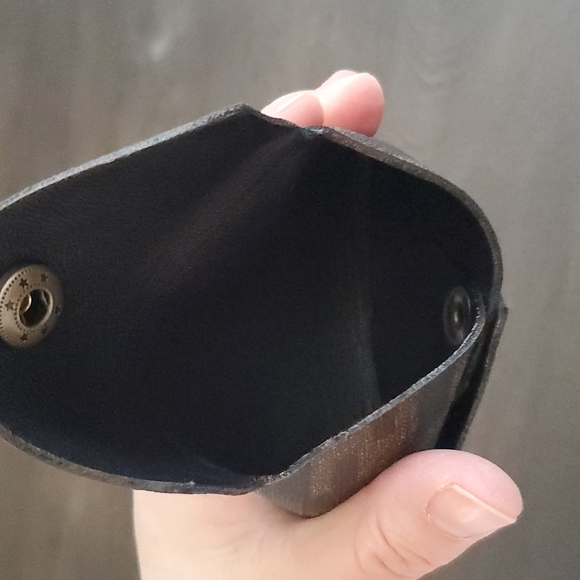 Repurposed Fendi card case - Picture 3 of 4